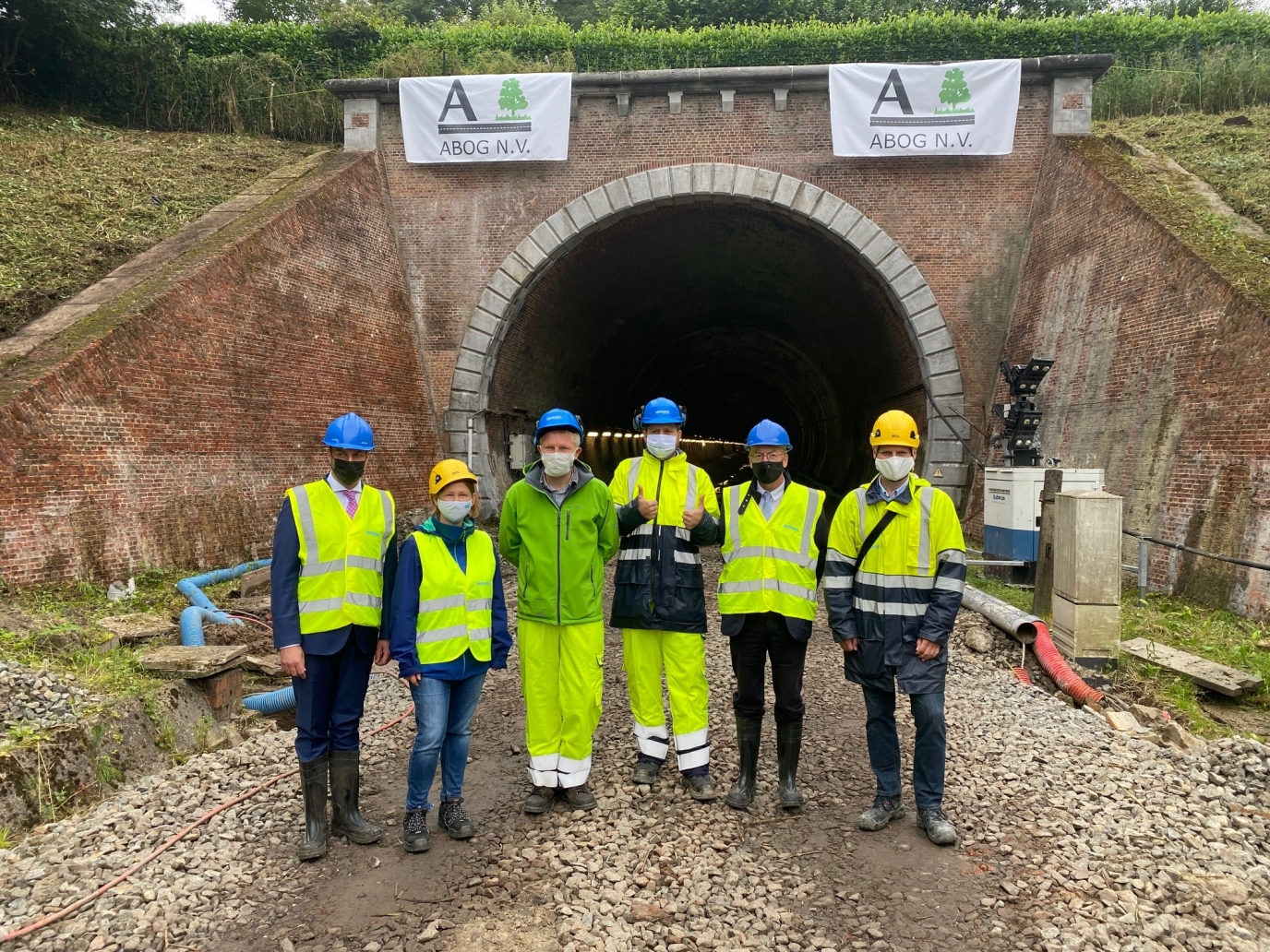 Infrabel legt 20.000 nieuwe dwarsliggers op de spoorlijn tussen Oudenaarde en Ronse