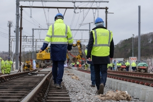 Das REN kommt voran: Einbau der Weichen auf den 4 Gleisen in Ottignies